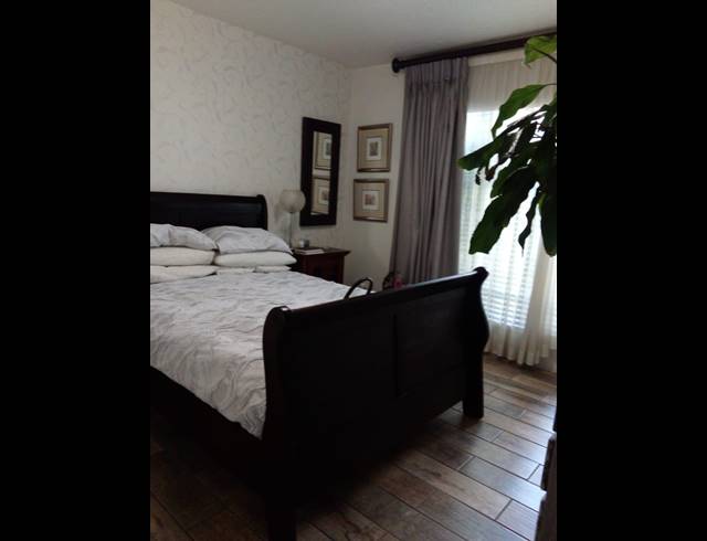 2 BEDROOM FLAT SOLD IN DIE HOEWES